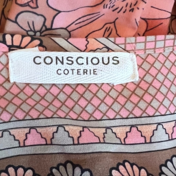 Conscious Coterie Boho Dress Inspired by Spell Amethyst Floral - Picture 6 of 7